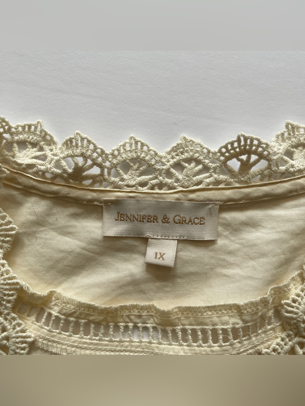 Jennifer & Grace Cream Embroidered Lace-Trim Boho Top 1X Plus Size Feminine - Picture 6 of 8